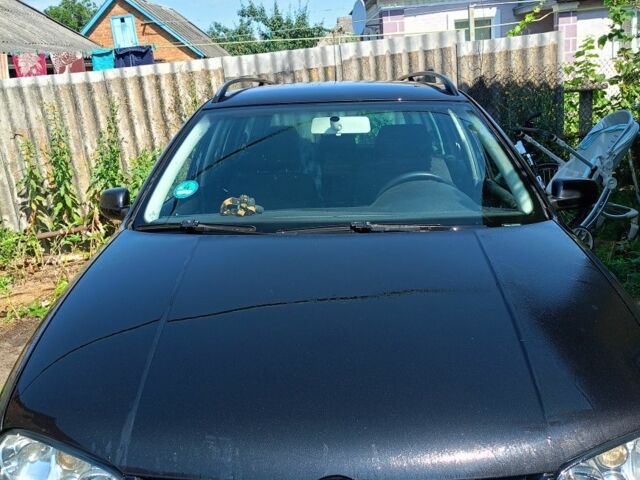 Черный Фольксваген Гольф, объемом двигателя 1.4 л и пробегом 260 тыс. км за 4600 $, фото 1 на Automoto.ua