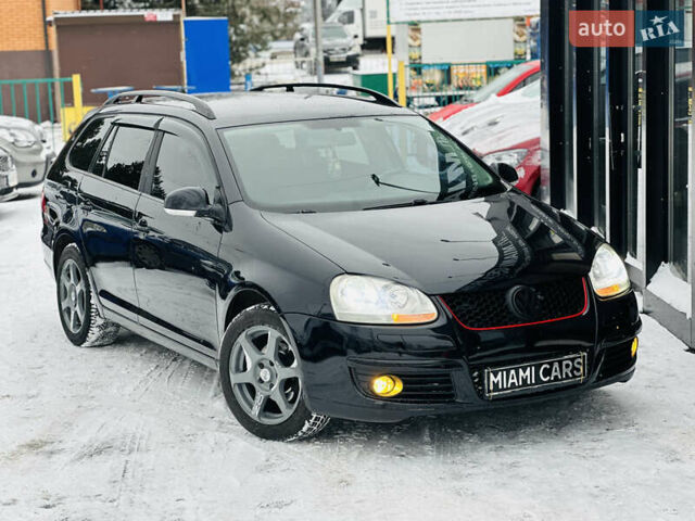 Черный Фольксваген Гольф, объемом двигателя 1.6 л и пробегом 247 тыс. км за 5900 $, фото 1 на Automoto.ua