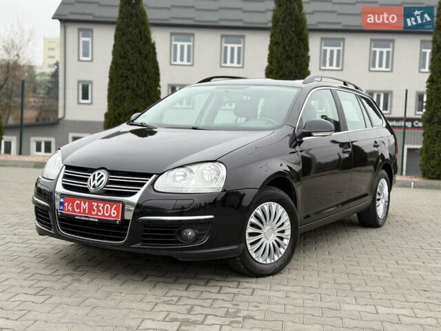 Черный Фольксваген Гольф, объемом двигателя 1.6 л и пробегом 219 тыс. км за 6499 $, фото 1 на Automoto.ua