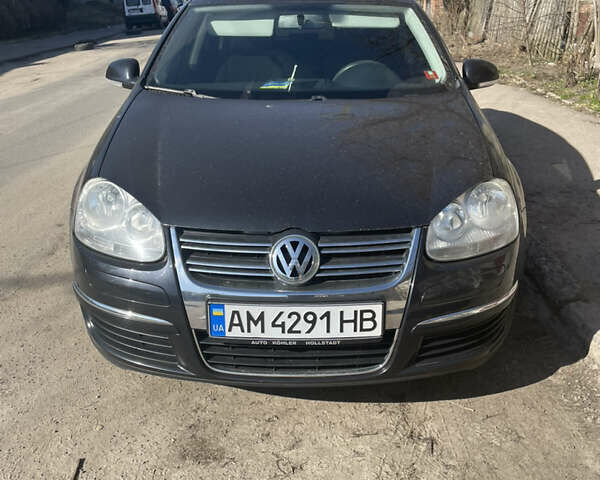Чорний Фольксваген Гольф, об'ємом двигуна 1.6 л та пробігом 229 тис. км за 5600 $, фото 1 на Automoto.ua