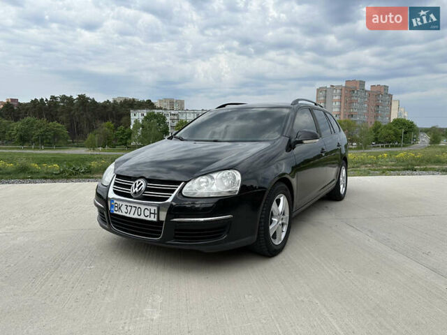 Черный Фольксваген Гольф, объемом двигателя 1.9 л и пробегом 250 тыс. км за 6200 $, фото 1 на Automoto.ua