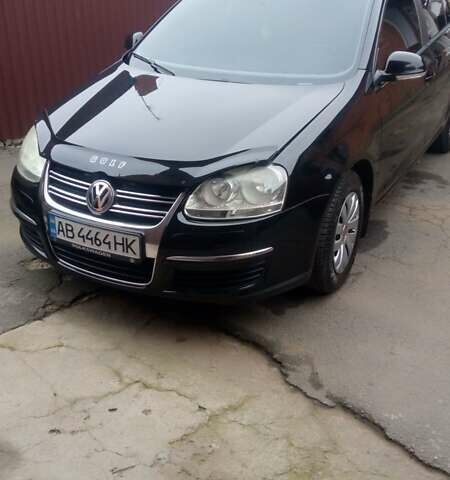 Черный Фольксваген Гольф, объемом двигателя 1.6 л и пробегом 270 тыс. км за 6400 $, фото 1 на Automoto.ua