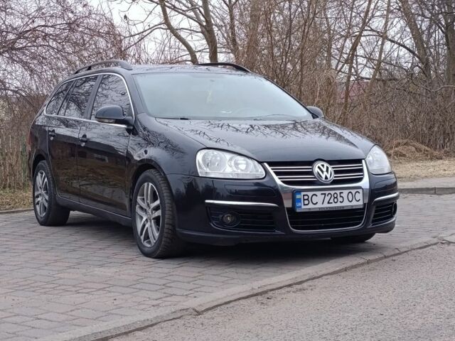 Черный Фольксваген Гольф, объемом двигателя 2 л и пробегом 400 тыс. км за 4850 $, фото 1 на Automoto.ua