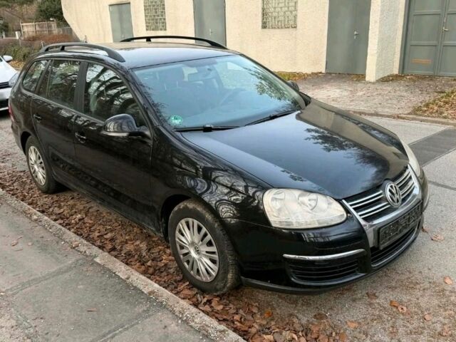 Чорний Фольксваген Гольф, об'ємом двигуна 1.6 л та пробігом 180 тис. км за 4350 $, фото 1 на Automoto.ua