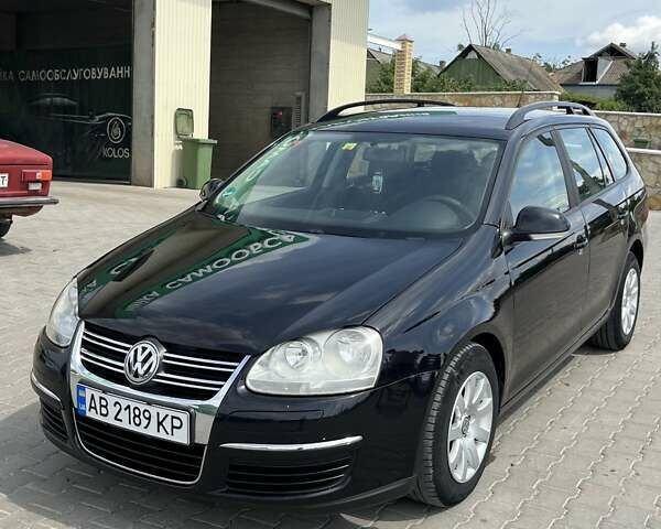 Черный Фольксваген Гольф, объемом двигателя 1.6 л и пробегом 226 тыс. км за 6700 $, фото 1 на Automoto.ua