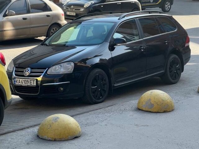 Черный Фольксваген Гольф, объемом двигателя 1.6 л и пробегом 438 тыс. км за 4800 $, фото 1 на Automoto.ua