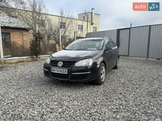 Черный Фольксваген Гольф, объемом двигателя 1.9 л и пробегом 200 тыс. км за 4300 $, фото 1 на Automoto.ua