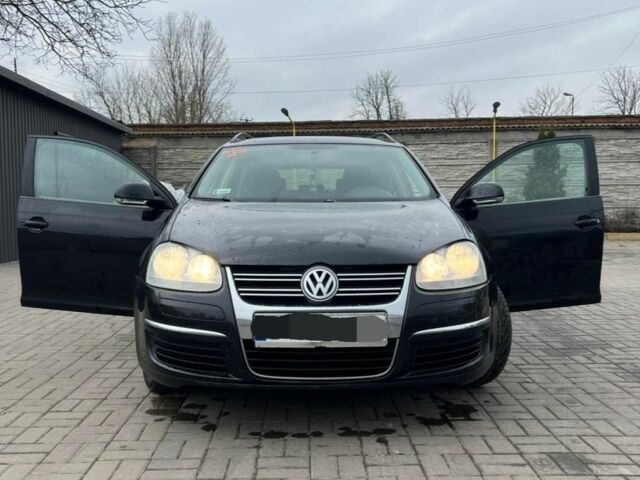 Черный Фольксваген Гольф, объемом двигателя 1.9 л и пробегом 347 тыс. км за 3500 $, фото 1 на Automoto.ua