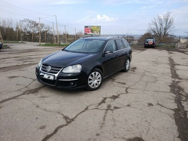 Черный Фольксваген Гольф, объемом двигателя 2 л и пробегом 400 тыс. км за 3000 $, фото 1 на Automoto.ua