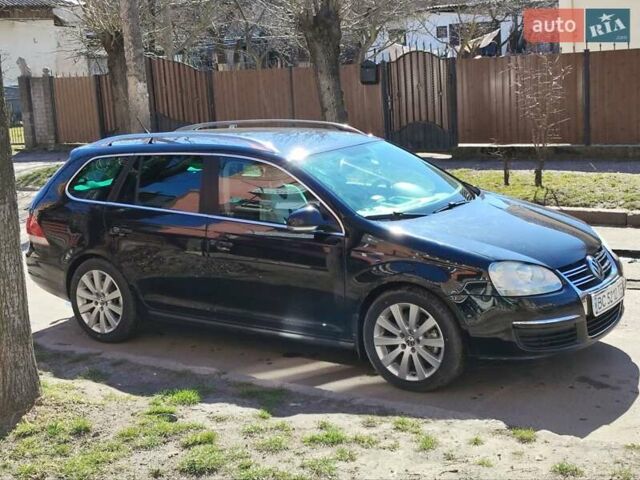 Черный Фольксваген Гольф, объемом двигателя 1.4 л и пробегом 245 тыс. км за 5200 $, фото 1 на Automoto.ua