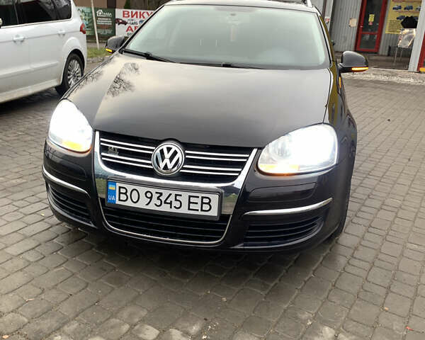 Черный Фольксваген Гольф, объемом двигателя 1.39 л и пробегом 175 тыс. км за 6200 $, фото 1 на Automoto.ua