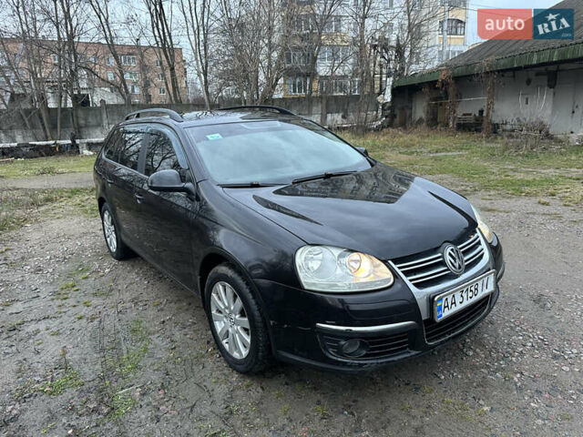 Черный Фольксваген Гольф, объемом двигателя 1.9 л и пробегом 210 тыс. км за 5000 $, фото 1 на Automoto.ua