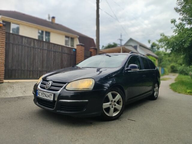 Чорний Фольксваген Гольф, об'ємом двигуна 2 л та пробігом 304 тис. км за 3300 $, фото 1 на Automoto.ua