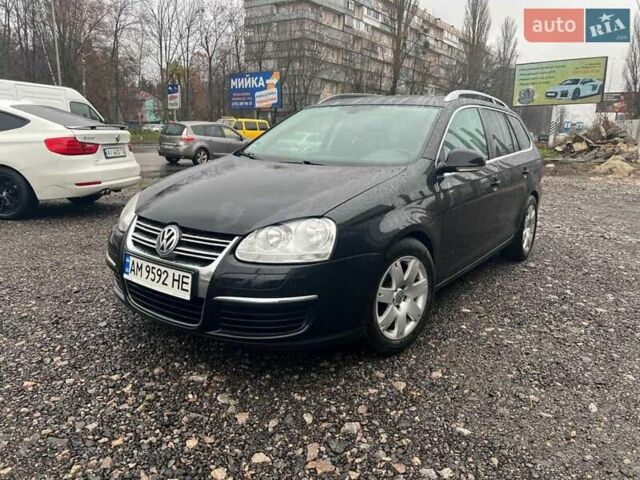 Черный Фольксваген Гольф, объемом двигателя 1.39 л и пробегом 202 тыс. км за 6500 $, фото 1 на Automoto.ua