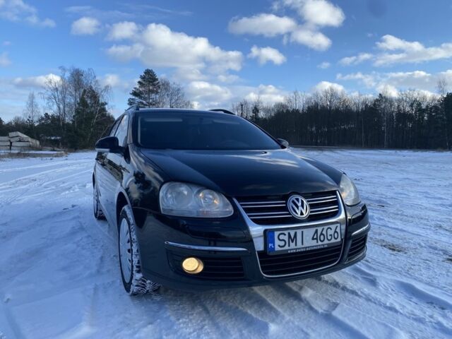 Черный Фольксваген Гольф, объемом двигателя 2 л и пробегом 300 тыс. км за 2900 $, фото 1 на Automoto.ua