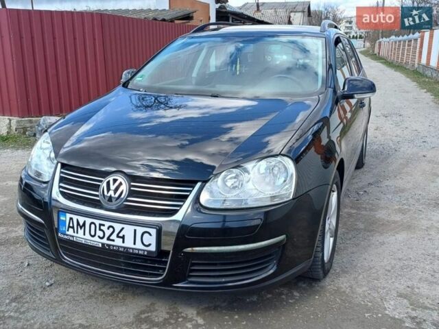 Черный Фольксваген Гольф, объемом двигателя 1.6 л и пробегом 217 тыс. км за 6250 $, фото 1 на Automoto.ua