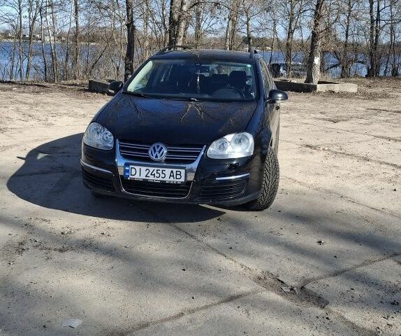Черный Фольксваген Гольф, объемом двигателя 1.4 л и пробегом 370 тыс. км за 5700 $, фото 1 на Automoto.ua