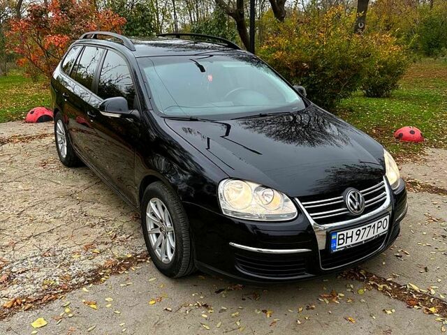 Черный Фольксваген Гольф, объемом двигателя 1.9 л и пробегом 204 тыс. км за 6500 $, фото 1 на Automoto.ua