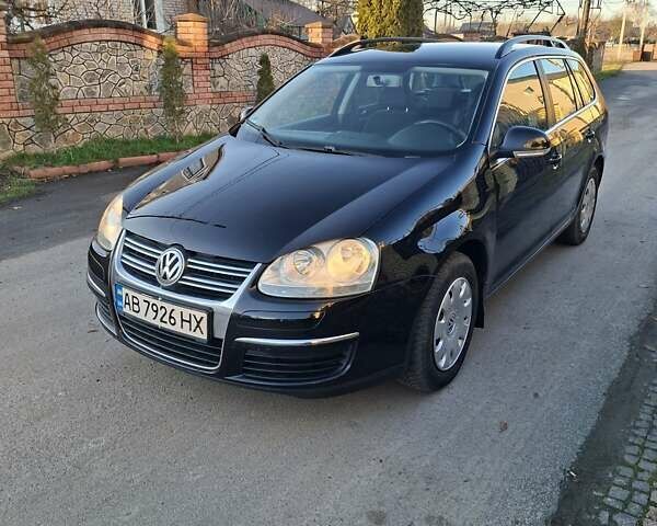 Черный Фольксваген Гольф, объемом двигателя 1.6 л и пробегом 211 тыс. км за 5750 $, фото 1 на Automoto.ua
