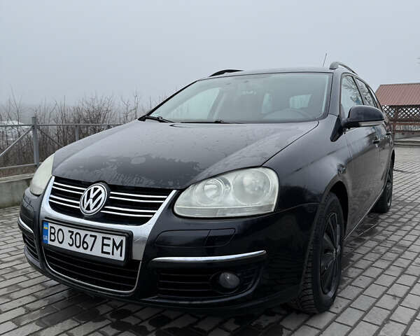 Черный Фольксваген Гольф, объемом двигателя 1.6 л и пробегом 274 тыс. км за 5900 $, фото 1 на Automoto.ua