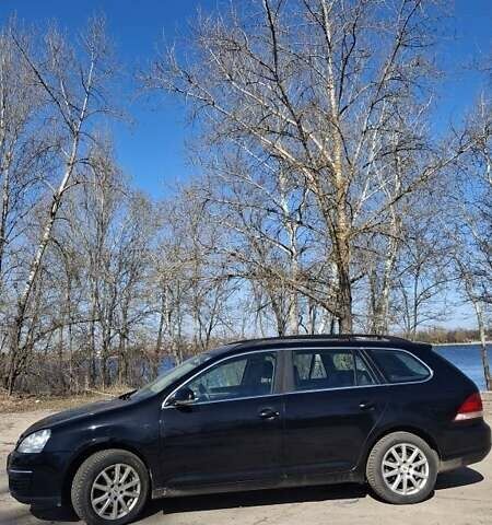 Черный Фольксваген Гольф, объемом двигателя 1.4 л и пробегом 370 тыс. км за 5700 $, фото 1 на Automoto.ua