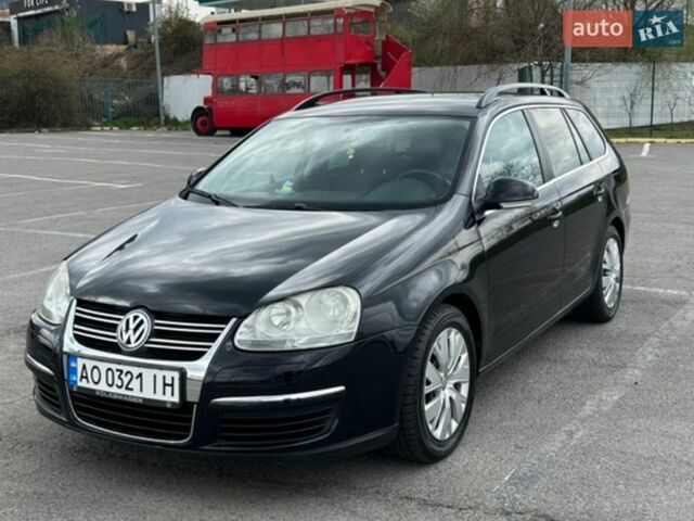 Черный Фольксваген Гольф, объемом двигателя 1.39 л и пробегом 184 тыс. км за 4700 $, фото 1 на Automoto.ua