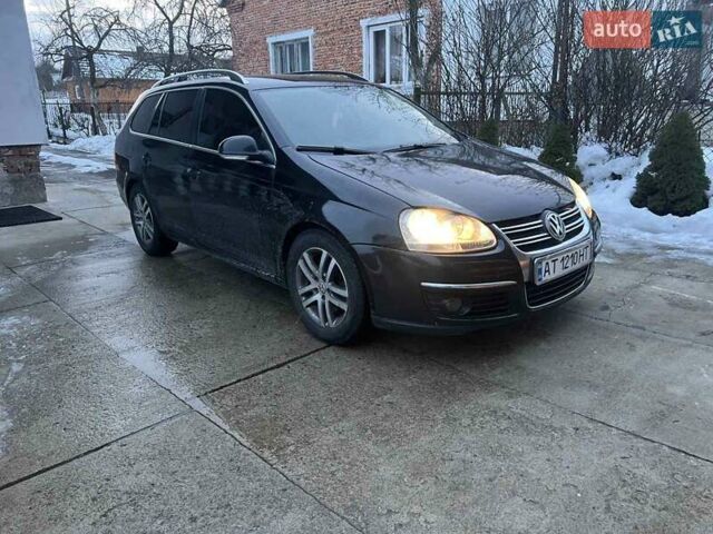 Чорний Фольксваген Гольф, об'ємом двигуна 1.39 л та пробігом 200 тис. км за 4699 $, фото 1 на Automoto.ua