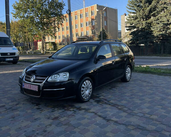 Черный Фольксваген Гольф, объемом двигателя 1.6 л и пробегом 181 тыс. км за 6550 $, фото 1 на Automoto.ua