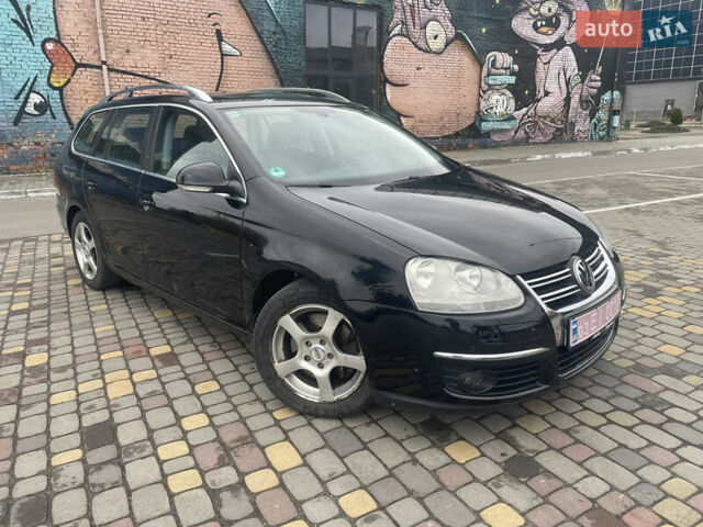 Черный Фольксваген Гольф, объемом двигателя 1.4 л и пробегом 216 тыс. км за 6300 $, фото 1 на Automoto.ua