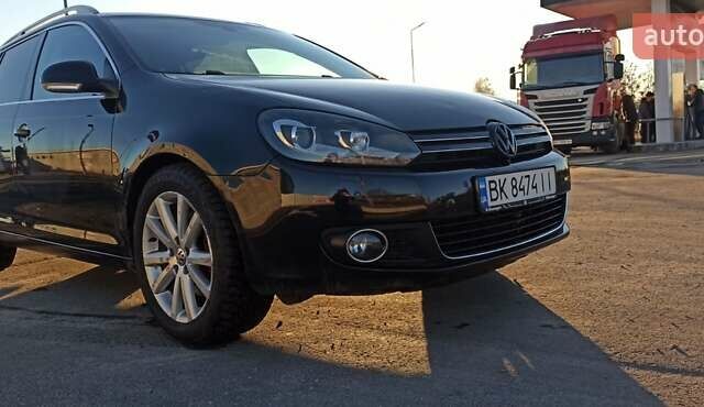 Чорний Фольксваген Гольф, об'ємом двигуна 2 л та пробігом 261 тис. км за 8200 $, фото 1 на Automoto.ua