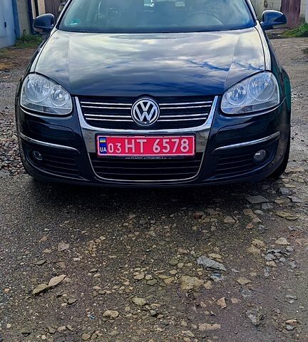 Чорний Фольксваген Гольф, об'ємом двигуна 1.6 л та пробігом 261 тис. км за 6800 $, фото 1 на Automoto.ua