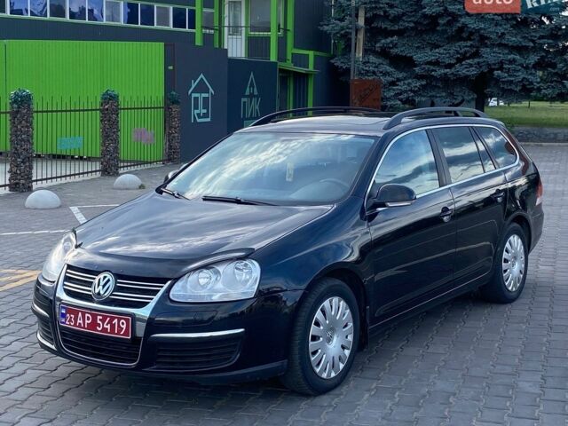 Черный Фольксваген Гольф, объемом двигателя 1.4 л и пробегом 182 тыс. км за 6800 $, фото 1 на Automoto.ua