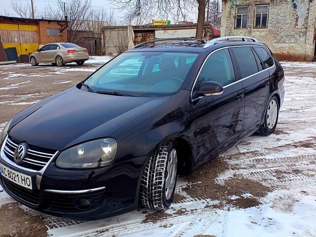 Черный Фольксваген Гольф, объемом двигателя 1.4 л и пробегом 202 тыс. км за 6400 $, фото 1 на Automoto.ua