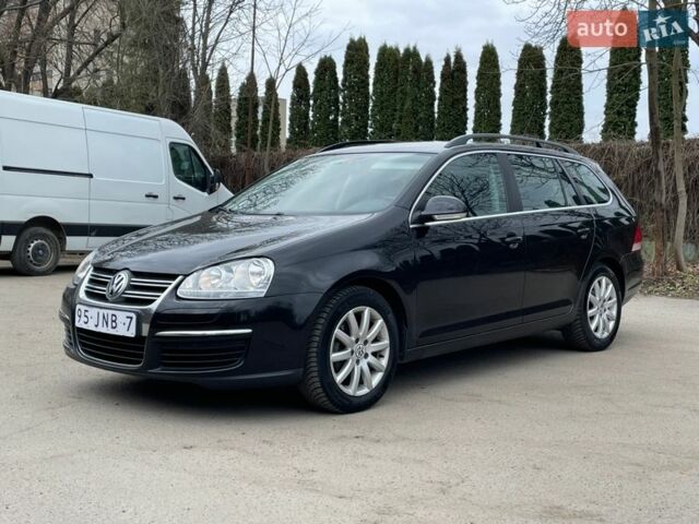 Черный Фольксваген Гольф, объемом двигателя 1.4 л и пробегом 196 тыс. км за 5500 $, фото 1 на Automoto.ua