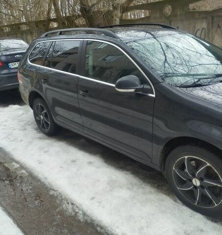 Чорний Фольксваген Гольф, об'ємом двигуна 2 л та пробігом 407 тис. км за 5500 $, фото 1 на Automoto.ua