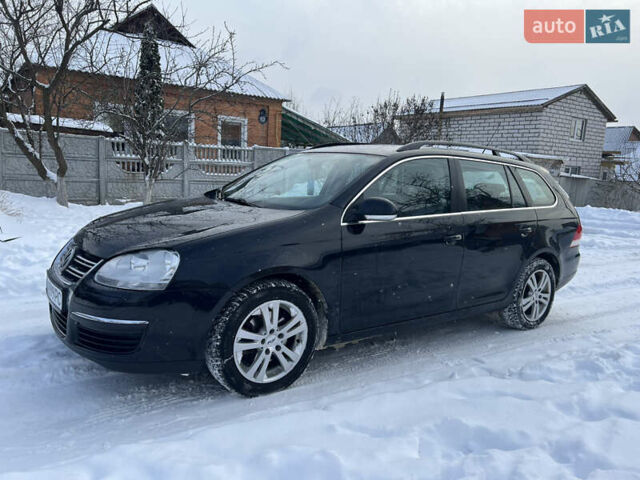 Чорний Фольксваген Гольф, об'ємом двигуна 1.39 л та пробігом 200 тис. км за 6350 $, фото 1 на Automoto.ua