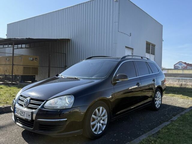 Черный Фольксваген Гольф, объемом двигателя 1.4 л и пробегом 240 тыс. км за 5100 $, фото 1 на Automoto.ua