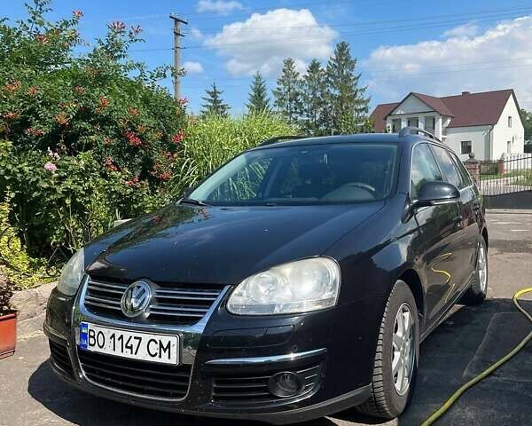 Черный Фольксваген Гольф, объемом двигателя 1.39 л и пробегом 260 тыс. км за 6500 $, фото 1 на Automoto.ua