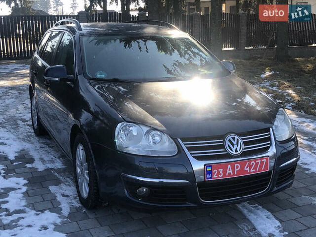 Черный Фольксваген Гольф, объемом двигателя 1.4 л и пробегом 182 тыс. км за 6800 $, фото 1 на Automoto.ua