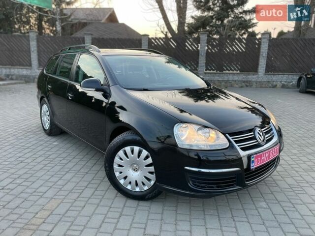 Черный Фольксваген Гольф, объемом двигателя 1.6 л и пробегом 148 тыс. км за 6850 $, фото 1 на Automoto.ua