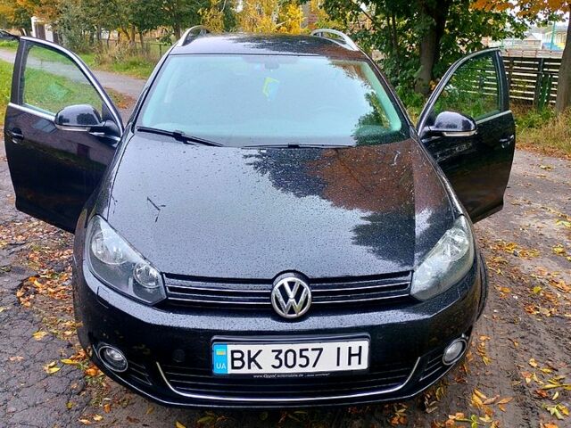 Черный Фольксваген Гольф, объемом двигателя 1.4 л и пробегом 238 тыс. км за 7000 $, фото 1 на Automoto.ua
