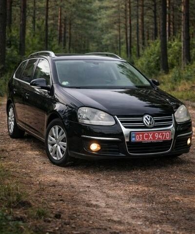 Черный Фольксваген Гольф, объемом двигателя 1.4 л и пробегом 293 тыс. км за 5800 $, фото 1 на Automoto.ua