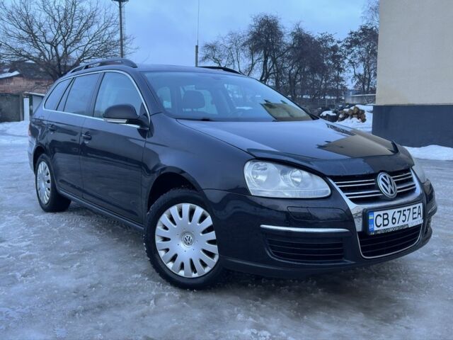 Черный Фольксваген Гольф, объемом двигателя 1.6 л и пробегом 242 тыс. км за 5600 $, фото 1 на Automoto.ua