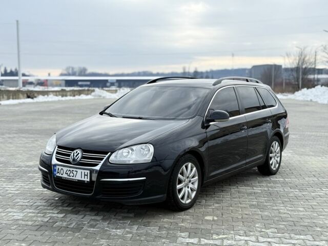 Черный Фольксваген Гольф, объемом двигателя 1.4 л и пробегом 241 тыс. км за 5599 $, фото 1 на Automoto.ua