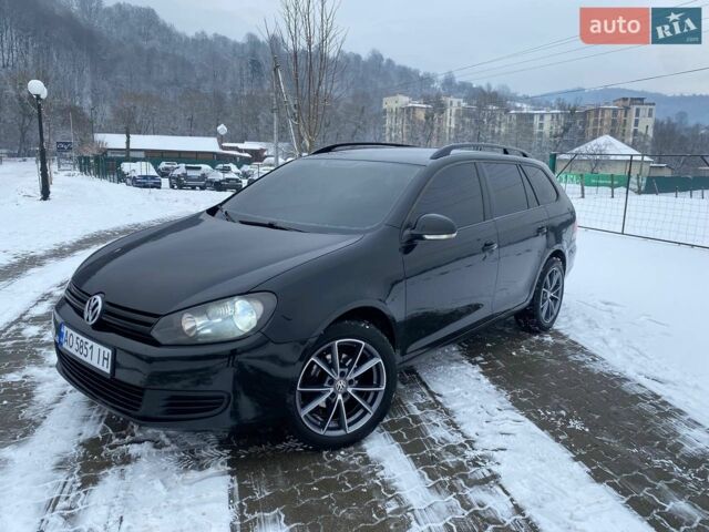 Черный Фольксваген Гольф, объемом двигателя 1.3 л и пробегом 220 тыс. км за 5800 $, фото 1 на Automoto.ua