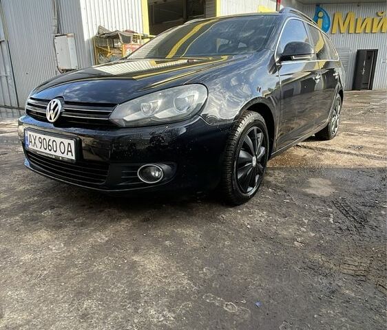 Чорний Фольксваген Гольф, об'ємом двигуна 2 л та пробігом 270 тис. км за 8800 $, фото 1 на Automoto.ua