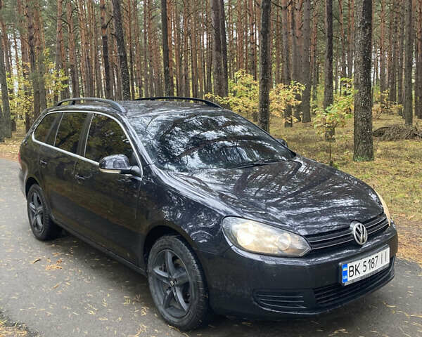 Черный Фольксваген Гольф, объемом двигателя 1.6 л и пробегом 269 тыс. км за 6600 $, фото 1 на Automoto.ua