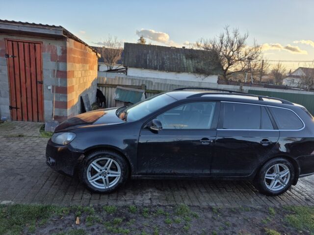 Чорний Фольксваген Гольф, об'ємом двигуна 2 л та пробігом 279 тис. км за 5300 $, фото 1 на Automoto.ua