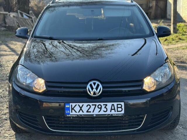 Черный Фольксваген Гольф, объемом двигателя 1.6 л и пробегом 290 тыс. км за 8000 $, фото 1 на Automoto.ua