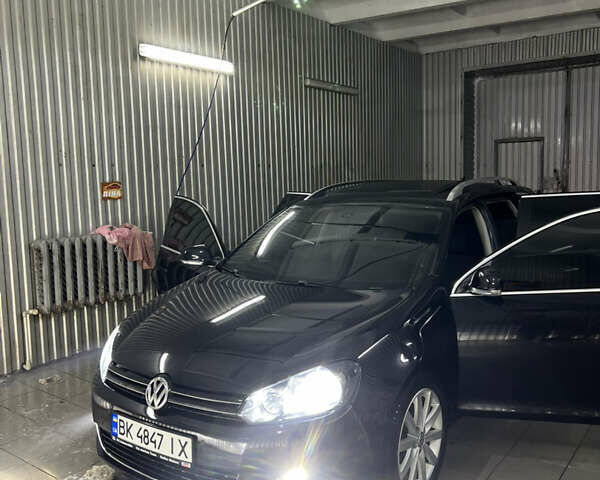 Чорний Фольксваген Гольф, об'ємом двигуна 1.39 л та пробігом 190 тис. км за 8100 $, фото 1 на Automoto.ua